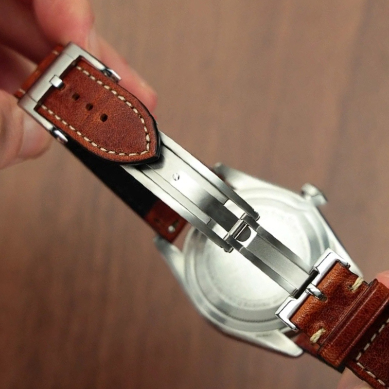 Nuevo cierre desplegable de lu - Luxury Watch Name reseña y precio